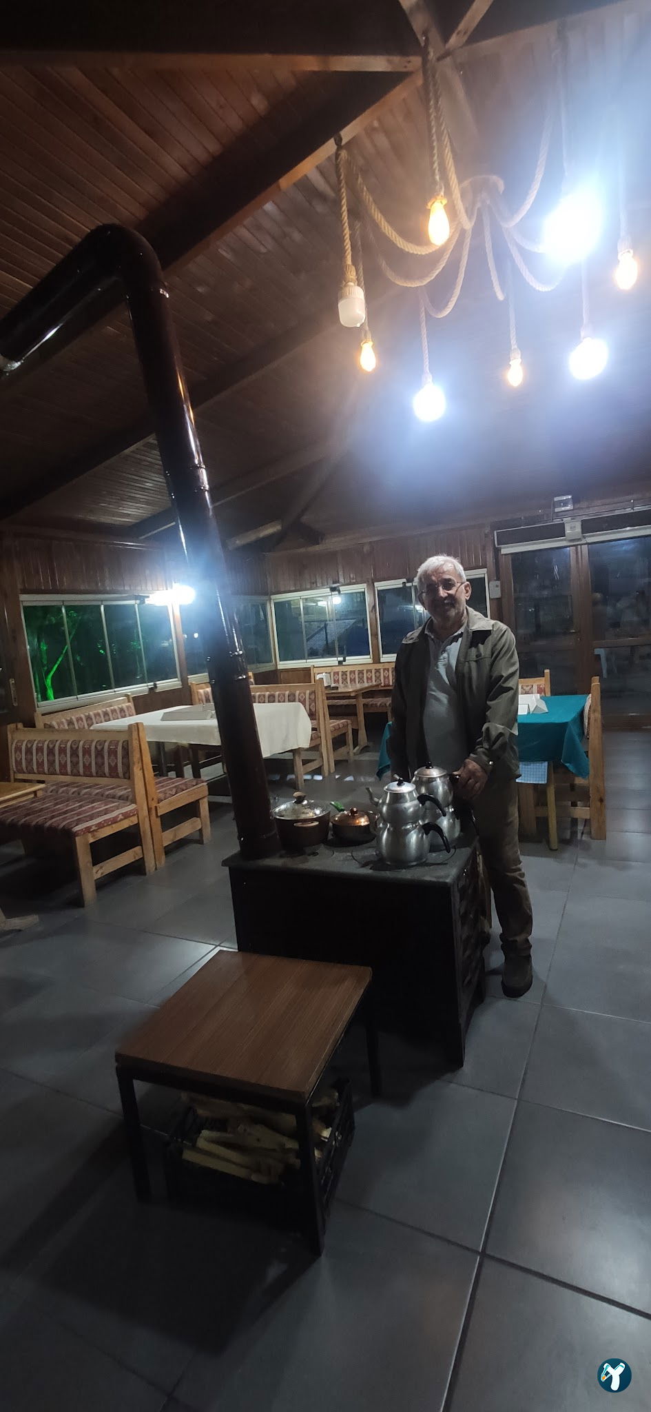 Sedir Kafe & Aile Çay Bahçesi