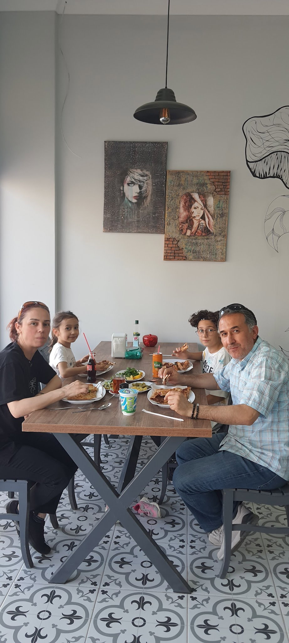 Avşar Unlu Mamüller Ve Pide Salonu