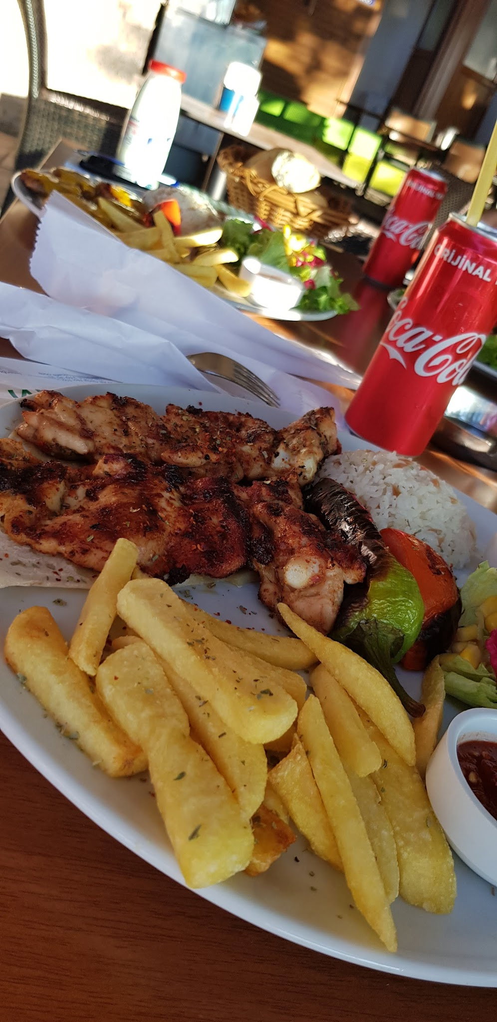 Yeşi̇l Mavi̇ Cafe