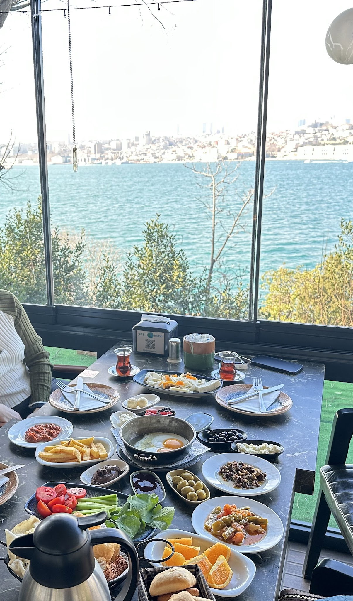 Yeşi̇l Mavi̇ Cafe