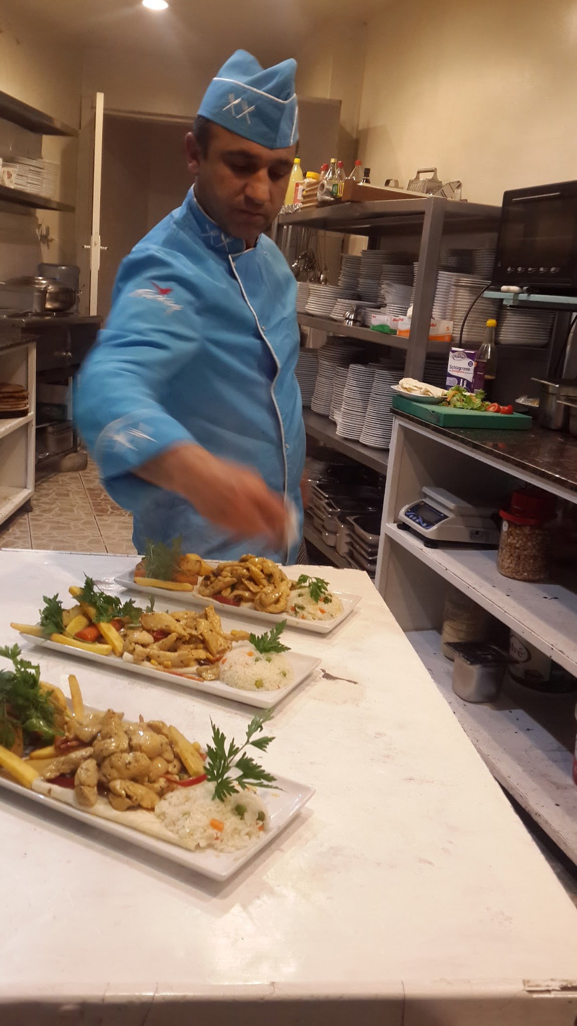 Yeşi̇l Mavi̇ Cafe