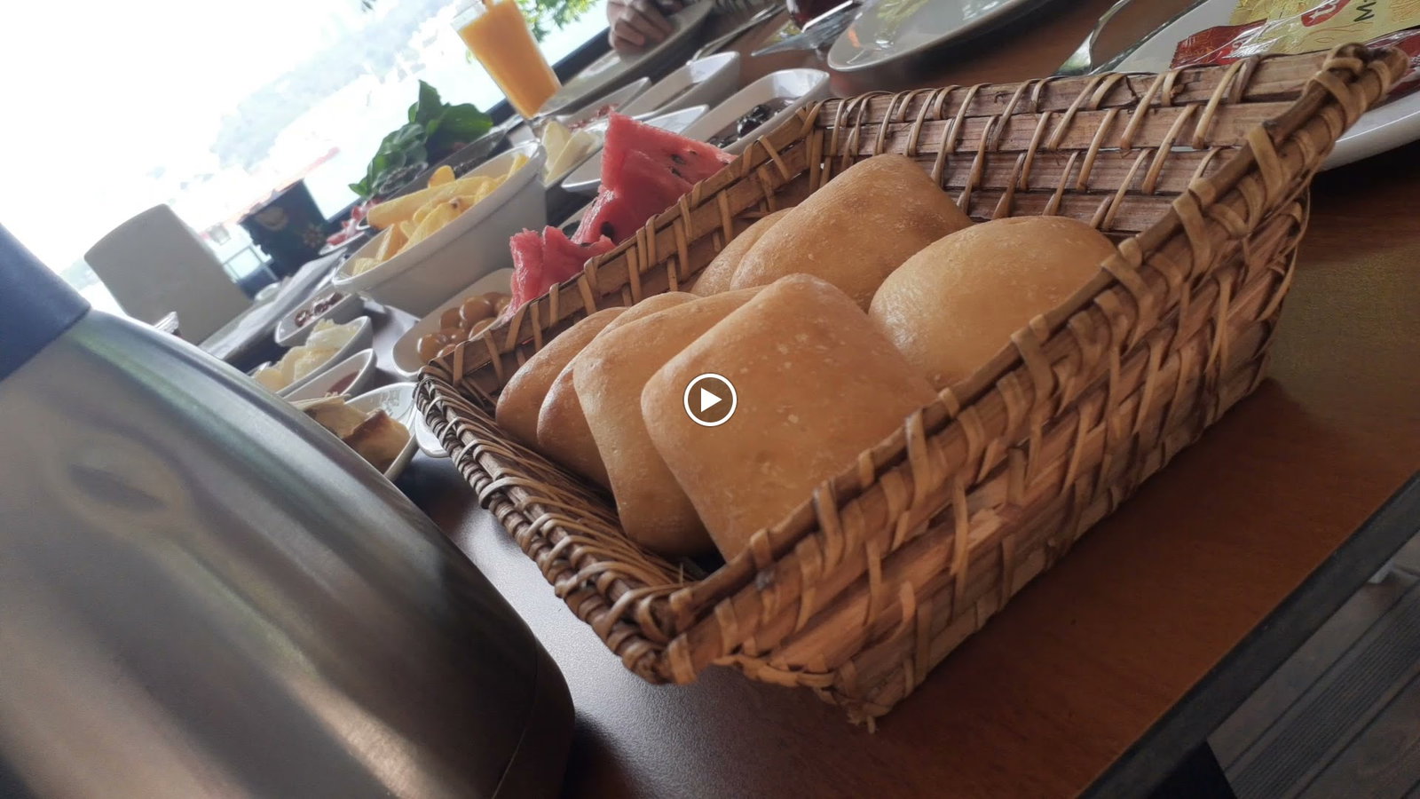 Yeşi̇l Mavi̇ Cafe