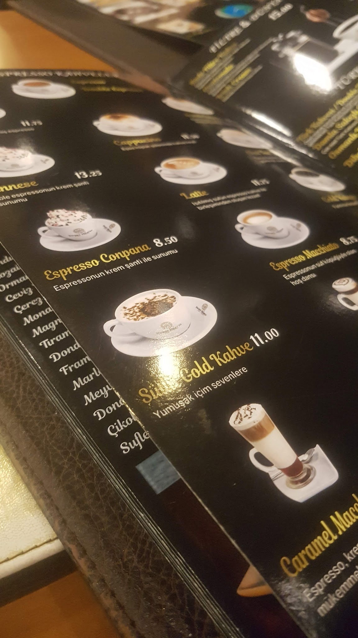 Yeşi̇l Mavi̇ Cafe