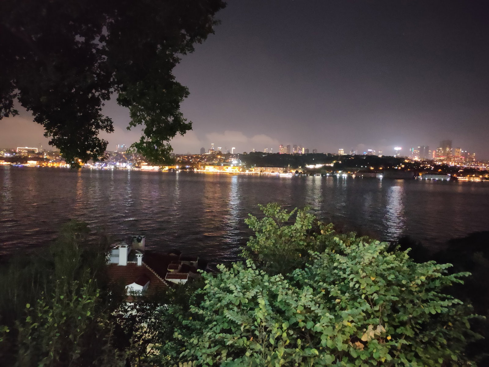 Yeşi̇l Mavi̇ Cafe