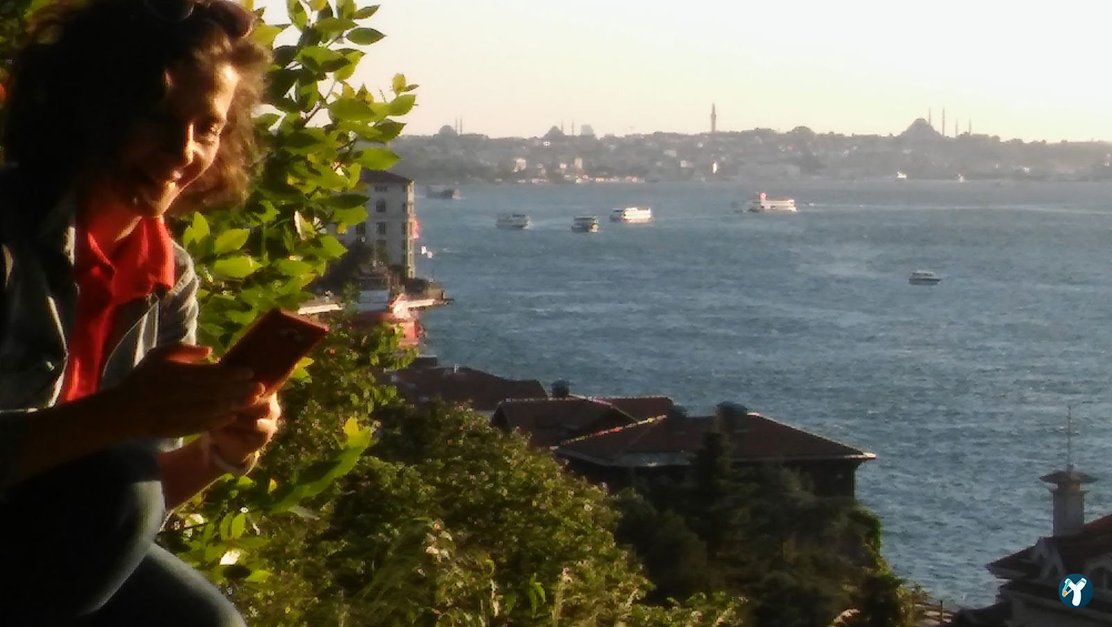 Yeşi̇l Mavi̇ Cafe