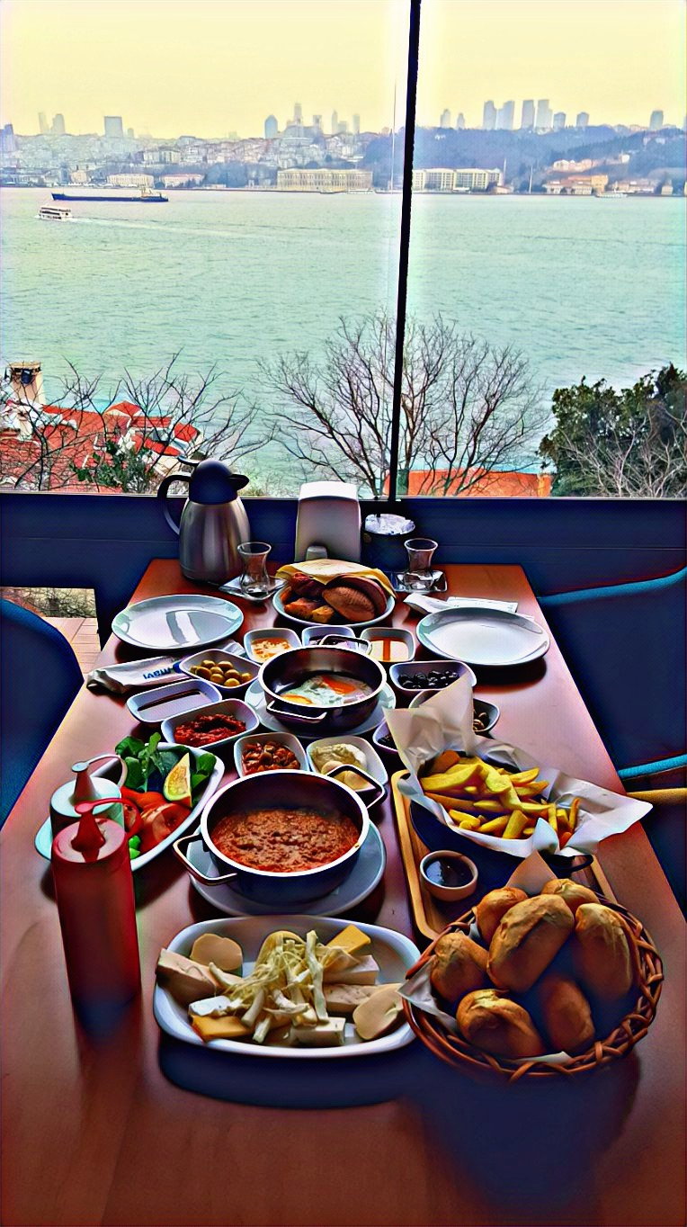 Yeşi̇l Mavi̇ Cafe