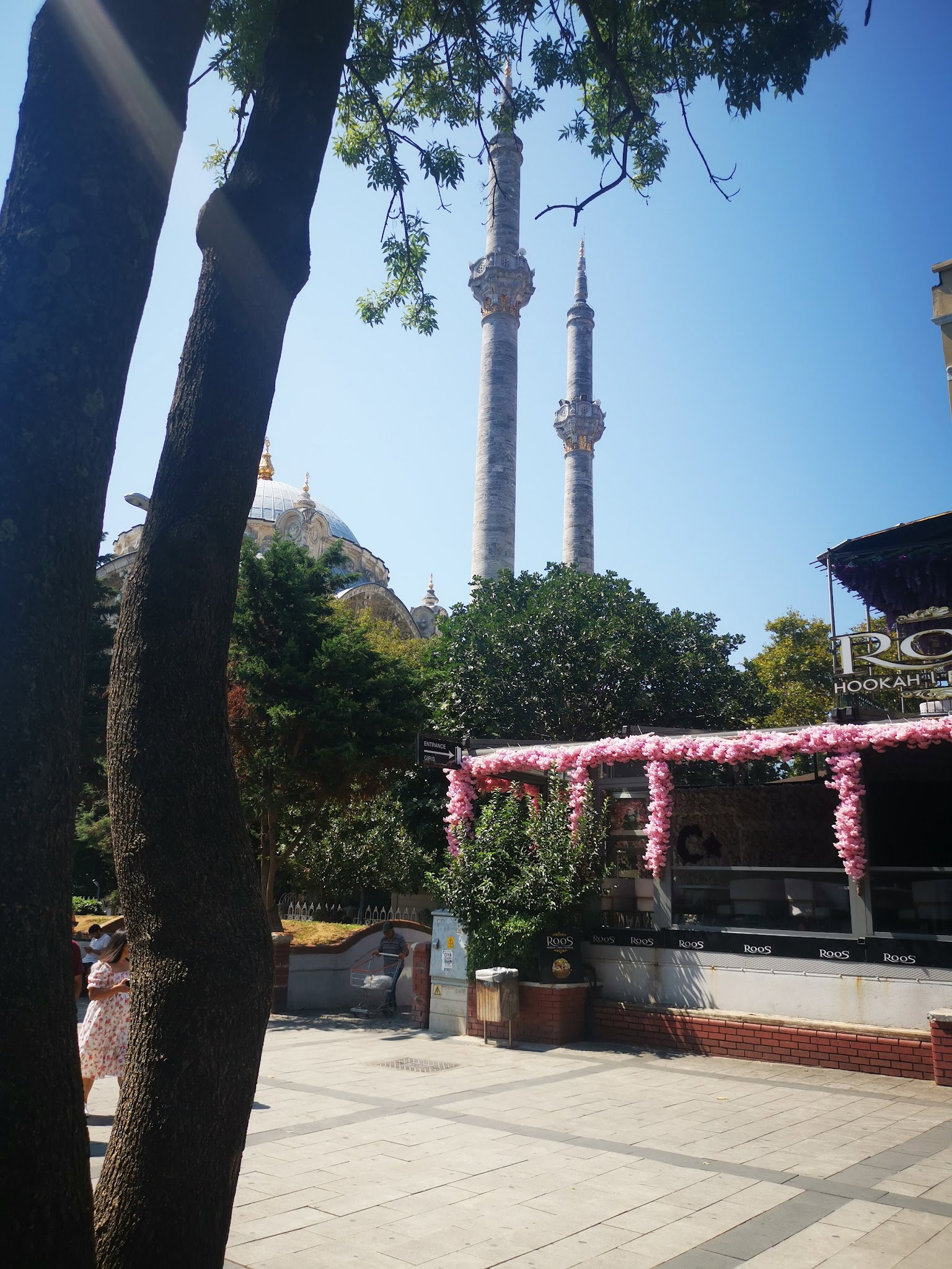 Yeşi̇l Mavi̇ Cafe