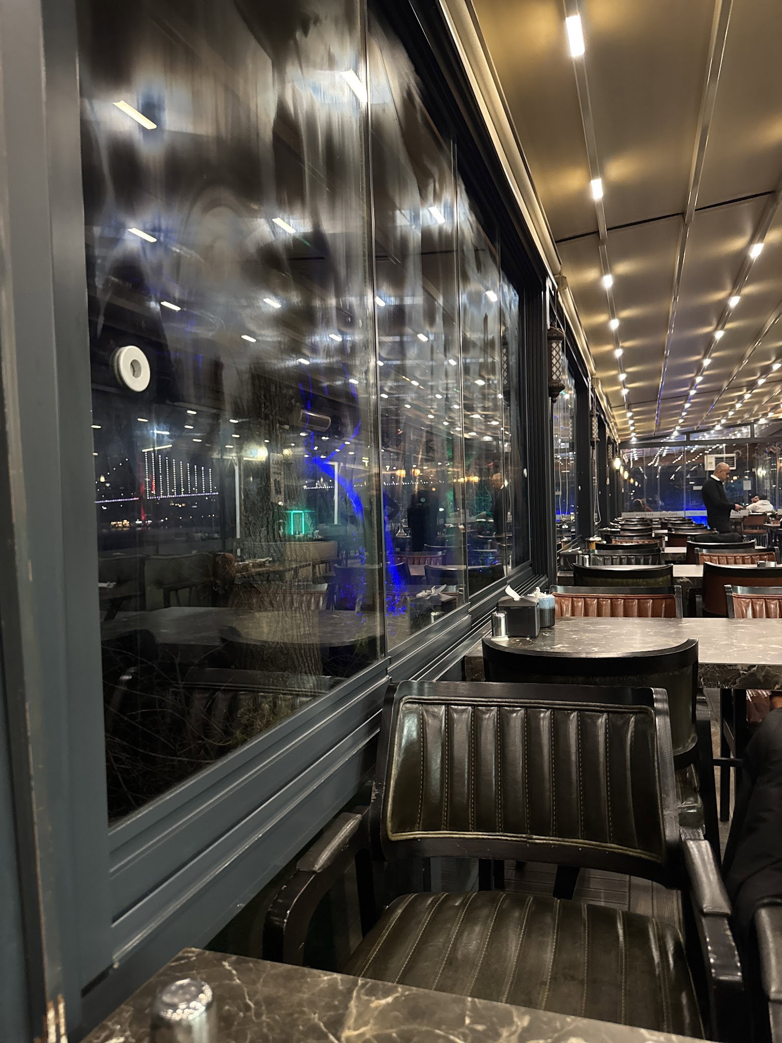 Yeşi̇l Mavi̇ Cafe