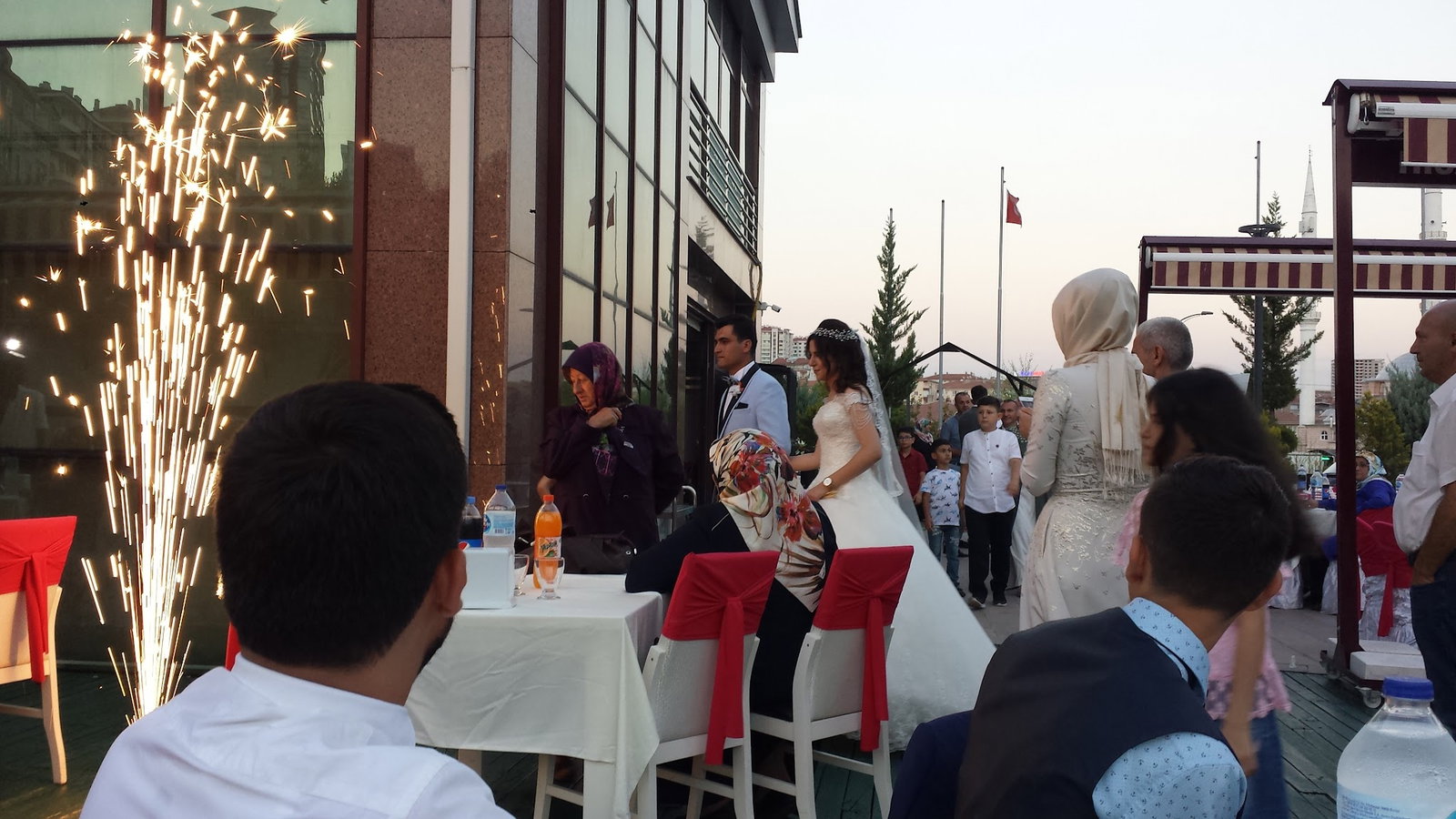 Hi̇sar Park Havuz Başı & Düğün & Nikah & Kokteyl & Balo Salonu