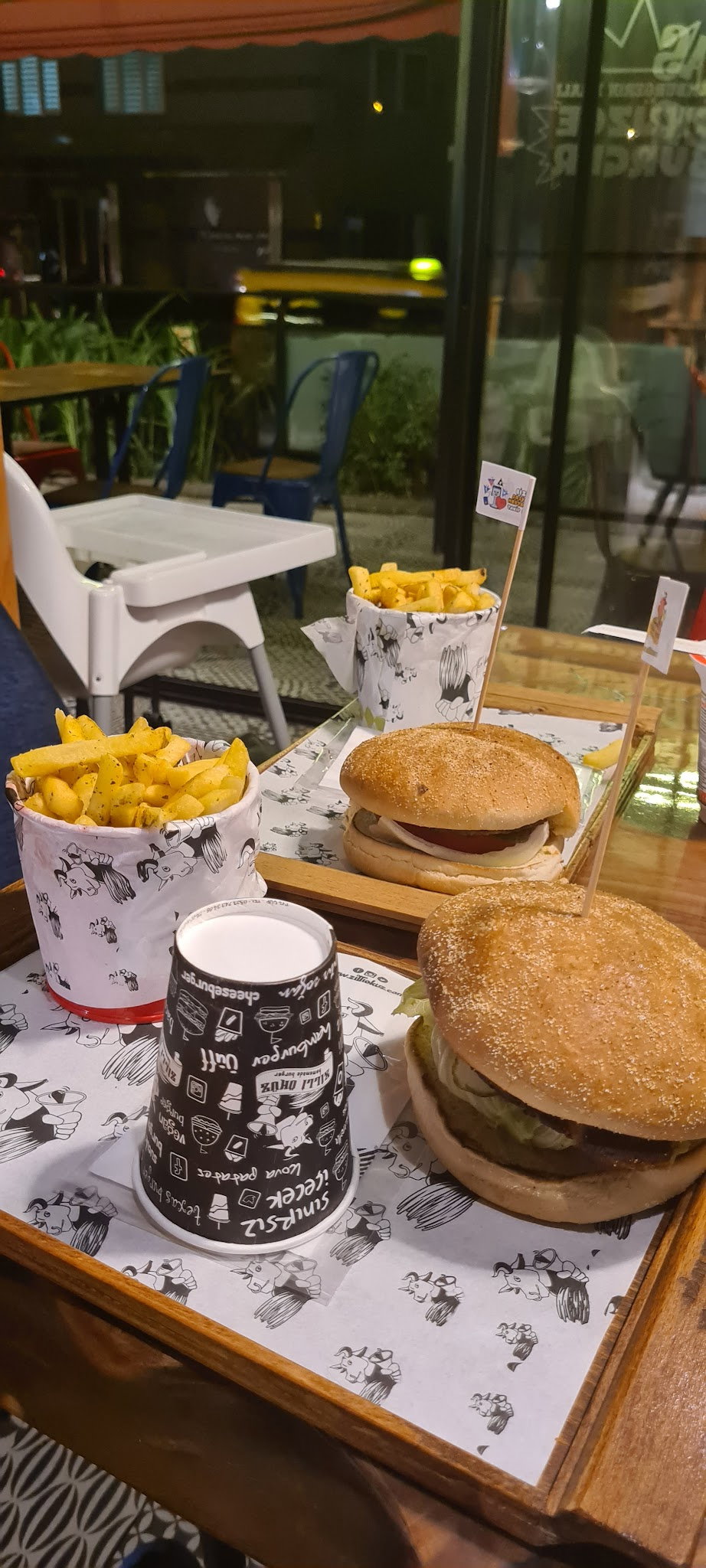 Zilli Öküz Homemade Burger Alanya