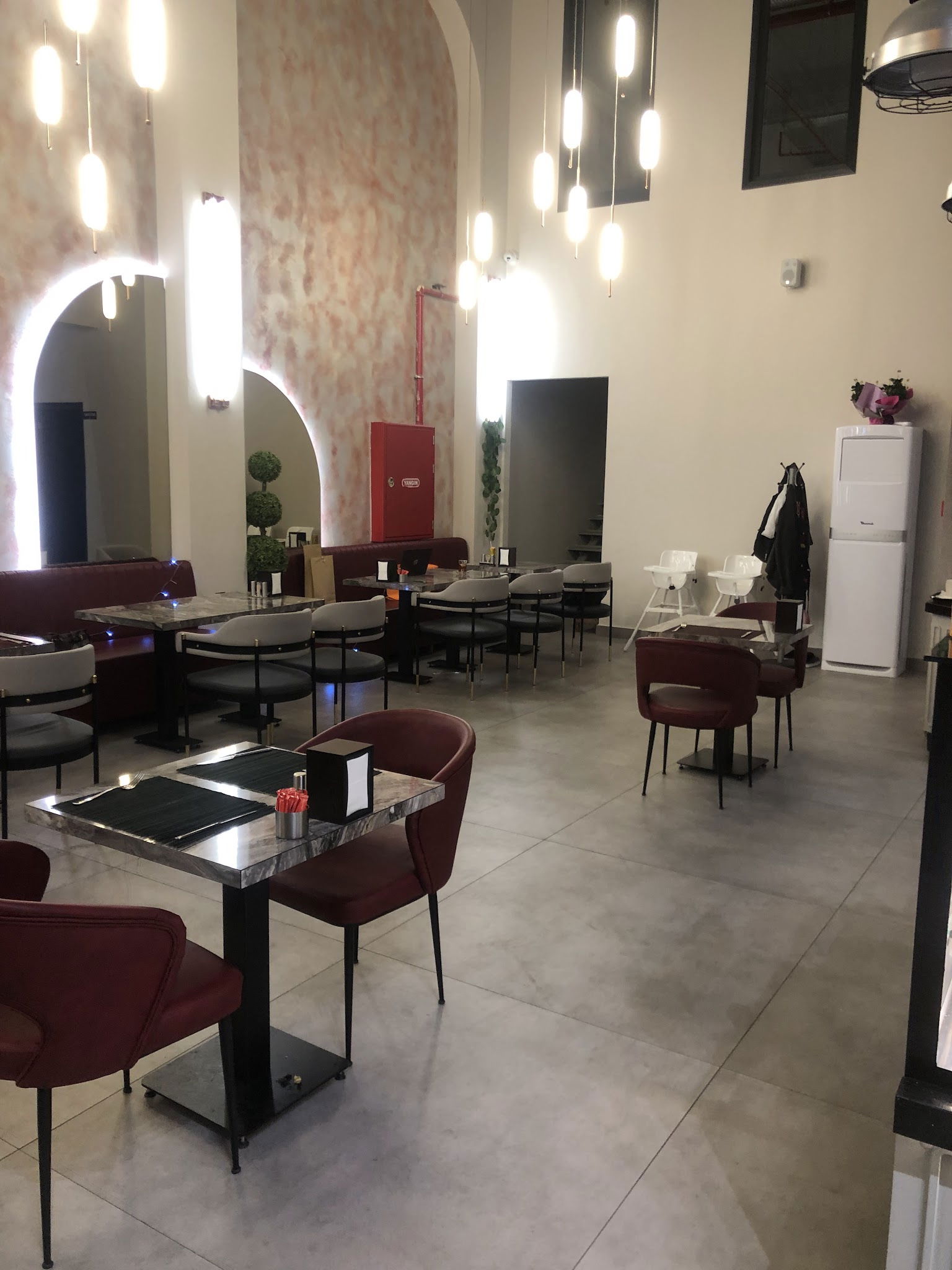 Tepsi Su Böreği Kartal Şubesi