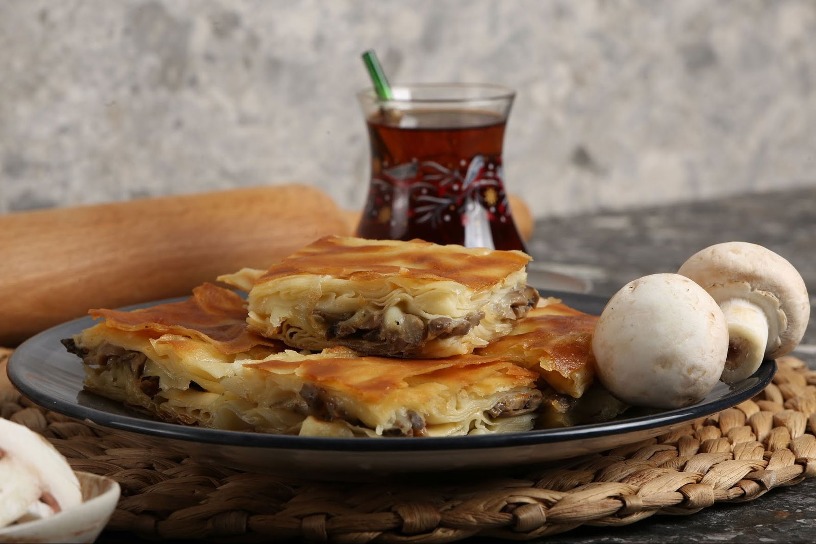 Tepsi Su Böreği Kartal Şubesi