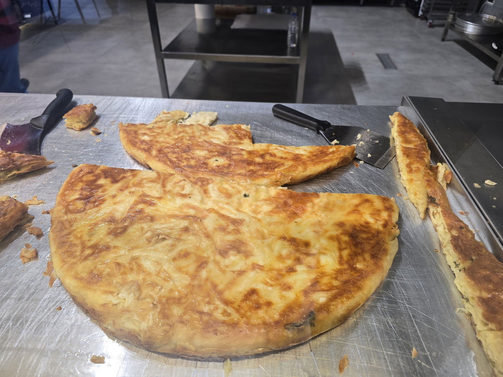 Tepsi Su Böreği Kartal Şubesi