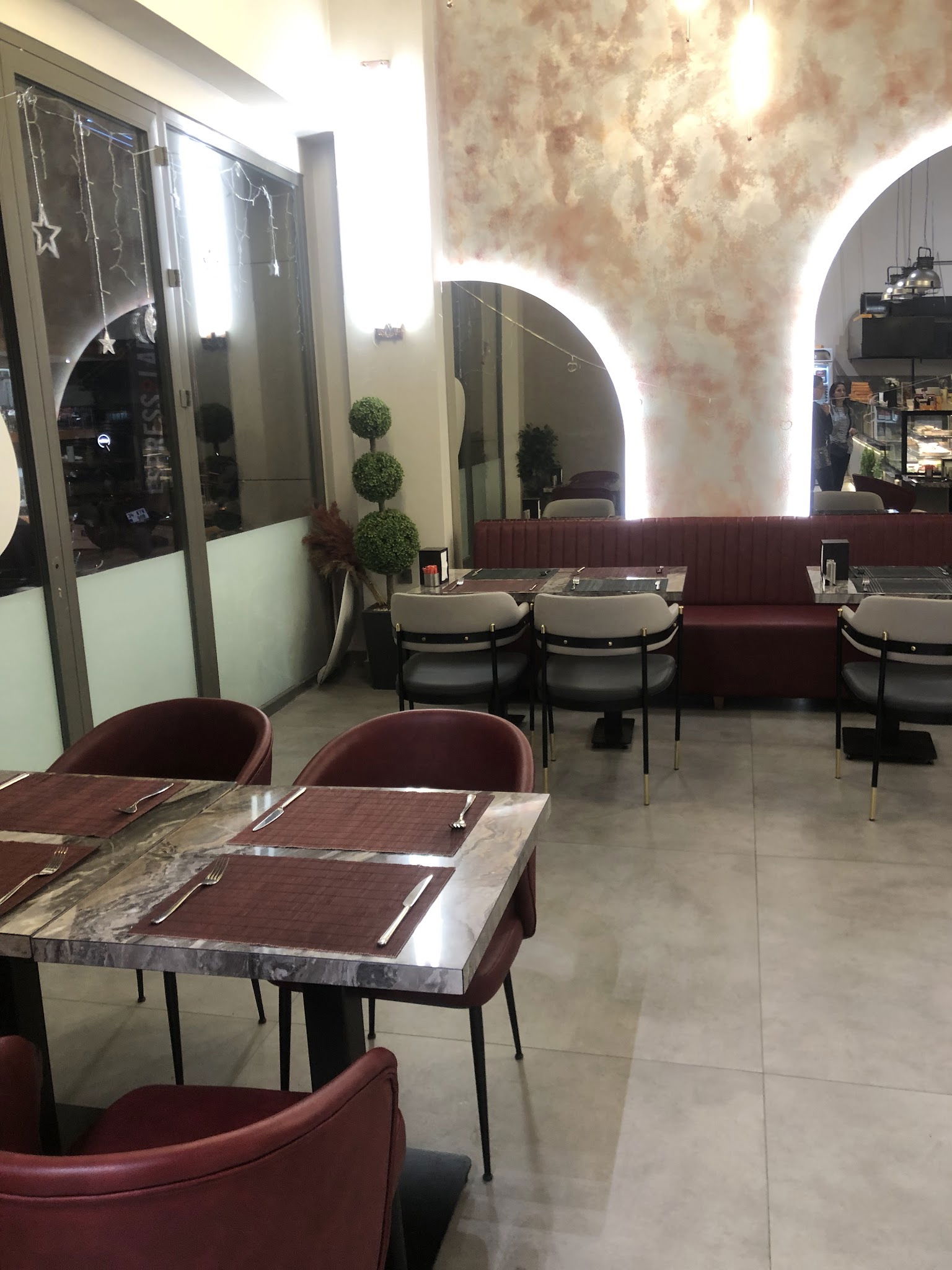 Tepsi Su Böreği Kartal Şubesi