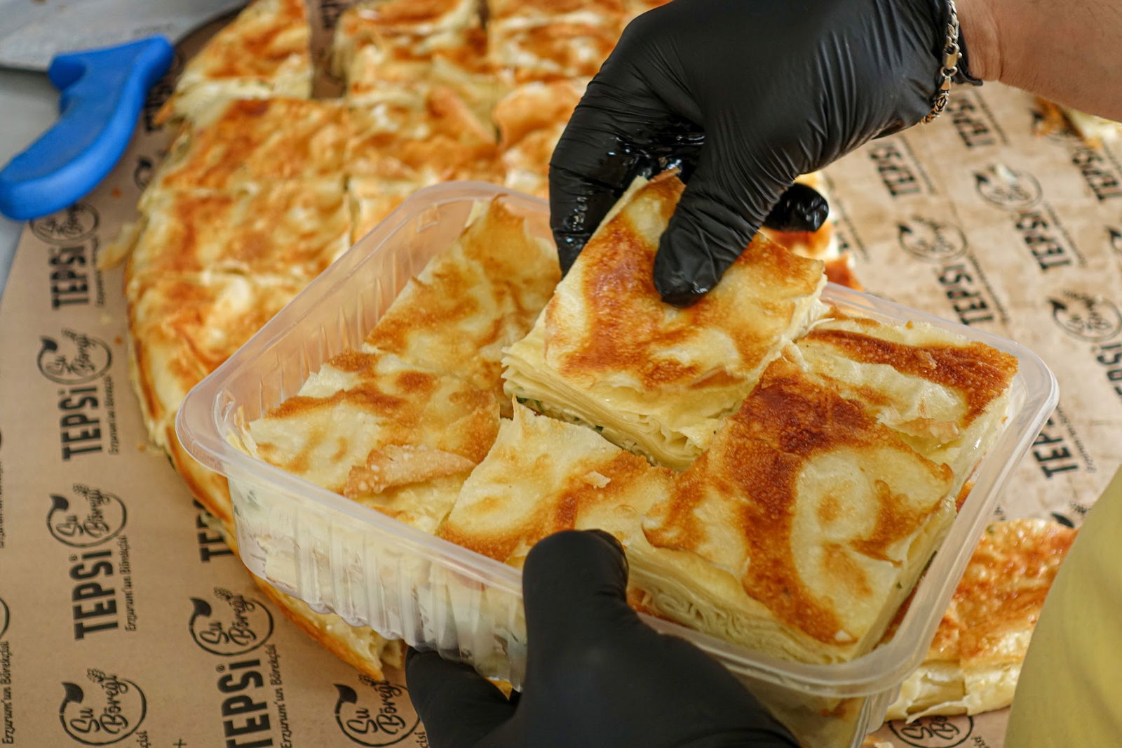 Tepsi Su Böreği Kartal Şubesi