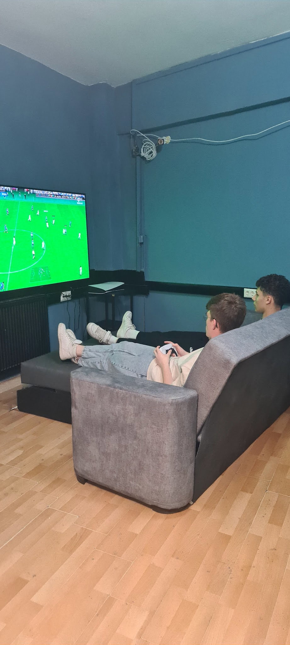 Mavi Cafe Bilardo Masa Tenisi Ps5