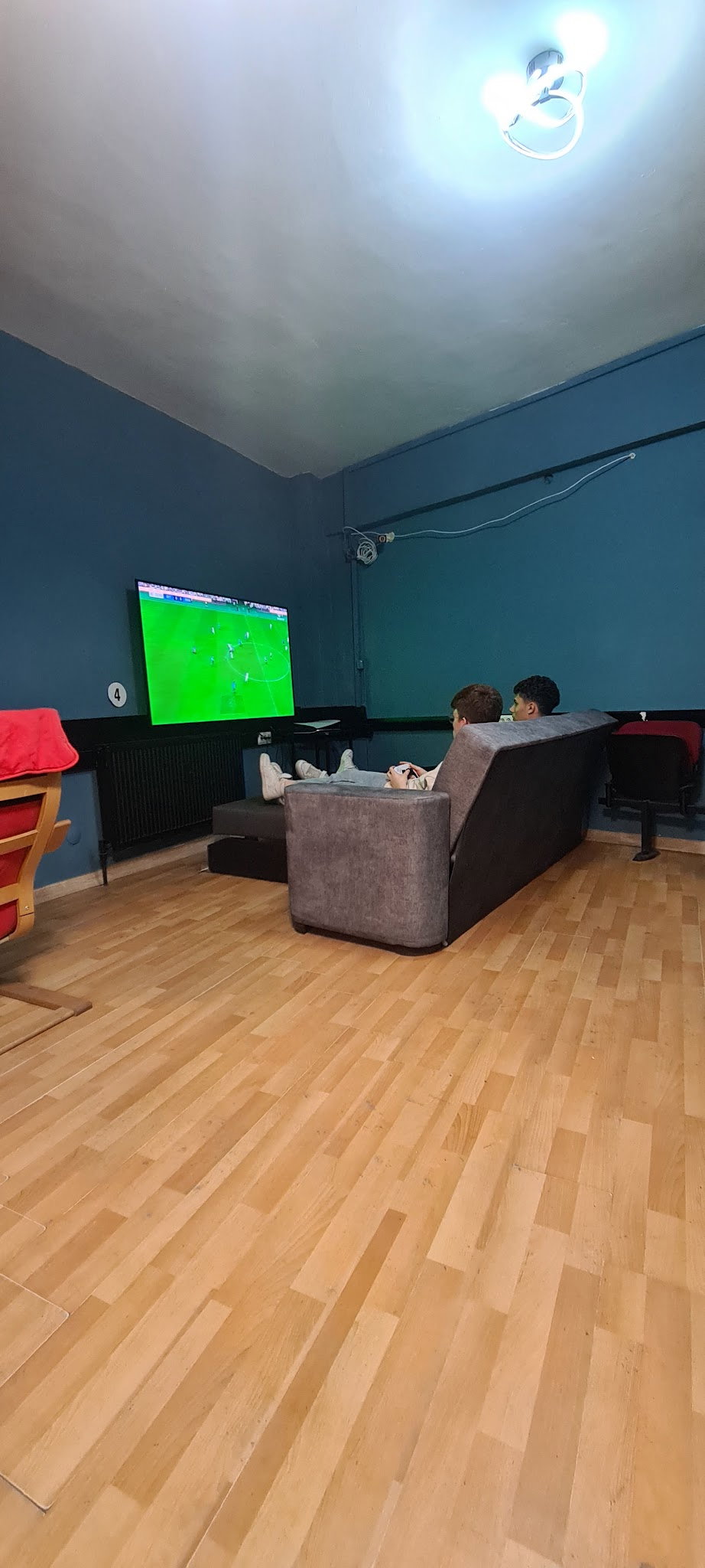 Mavi Cafe Bilardo Masa Tenisi Ps5