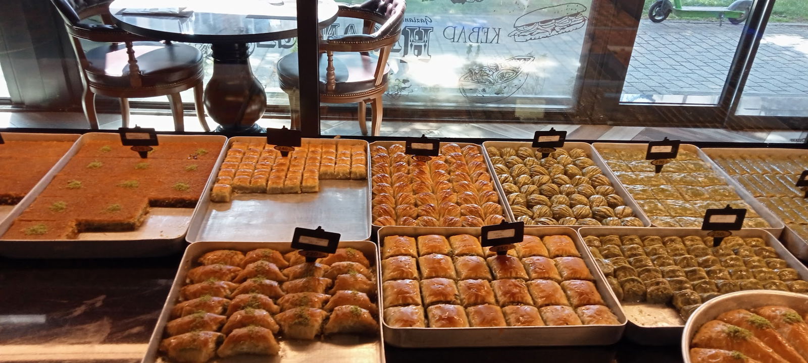 Hasanoğlu Baklava Pasta Döner Pide Kebap