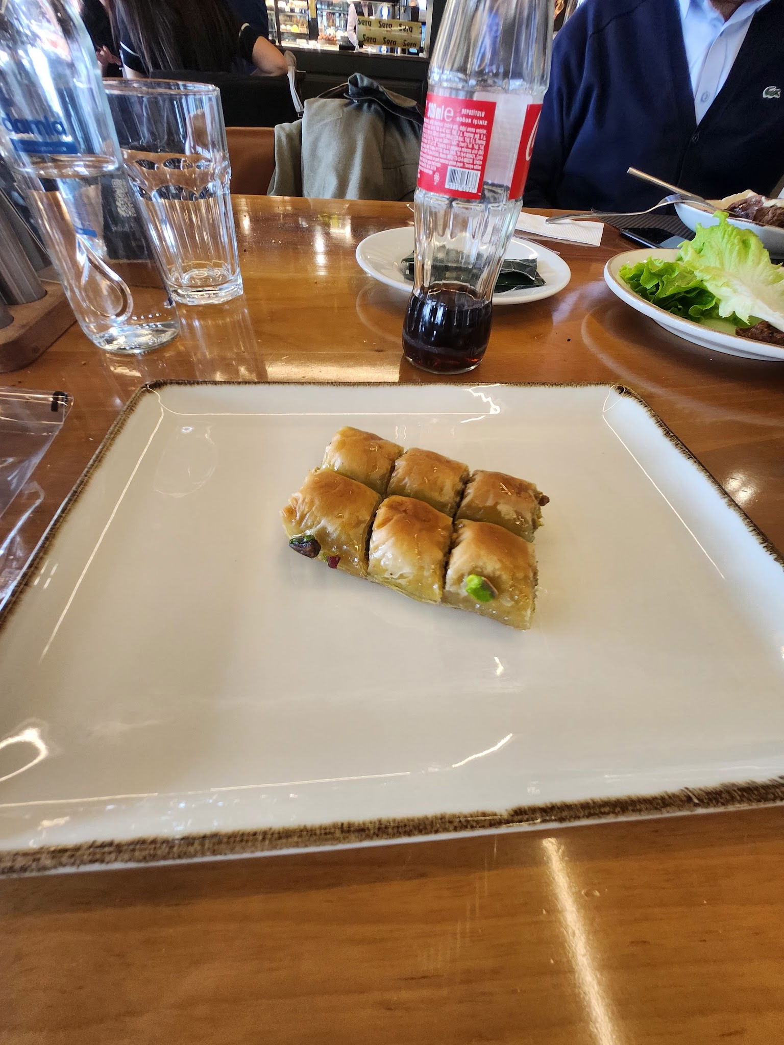 Hasanoğlu Baklava Pasta Döner Pide Kebap