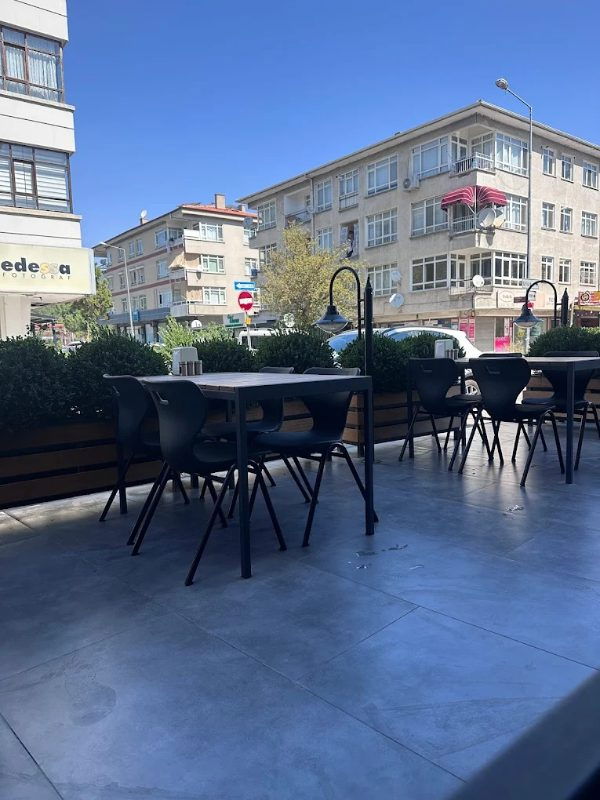 Etye Kassap (Express)