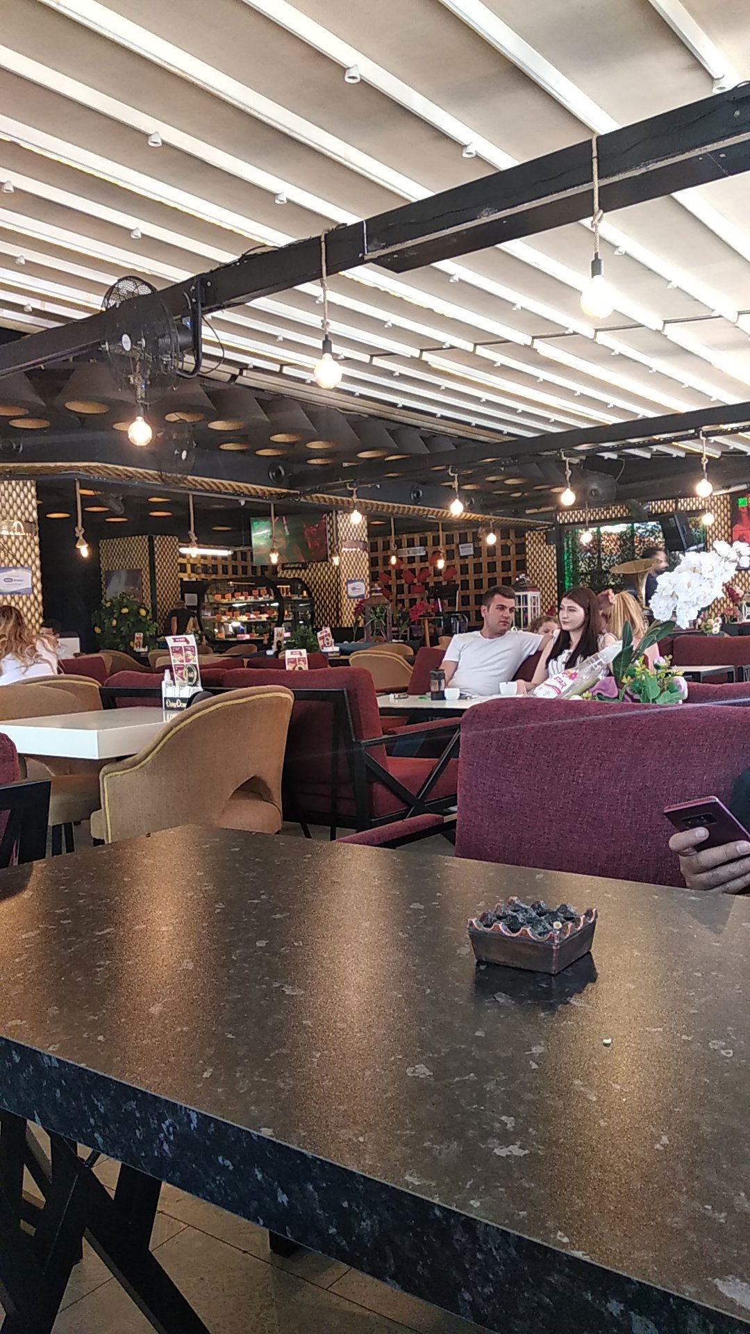 Kezzban Cafe & Patisserie