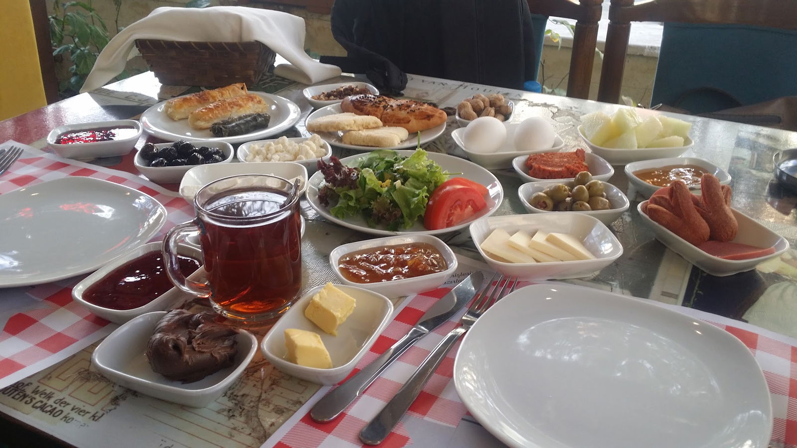 Kezzban Cafe & Patisserie