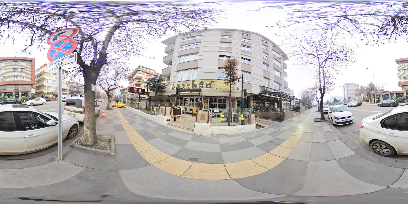 Kezzban Cafe & Patisserie