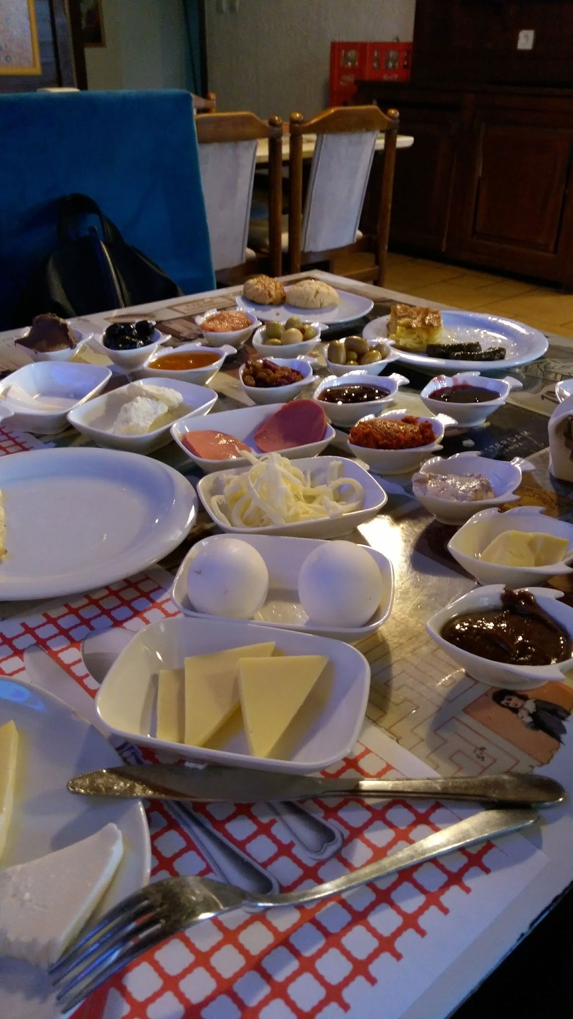 Kezzban Cafe & Patisserie