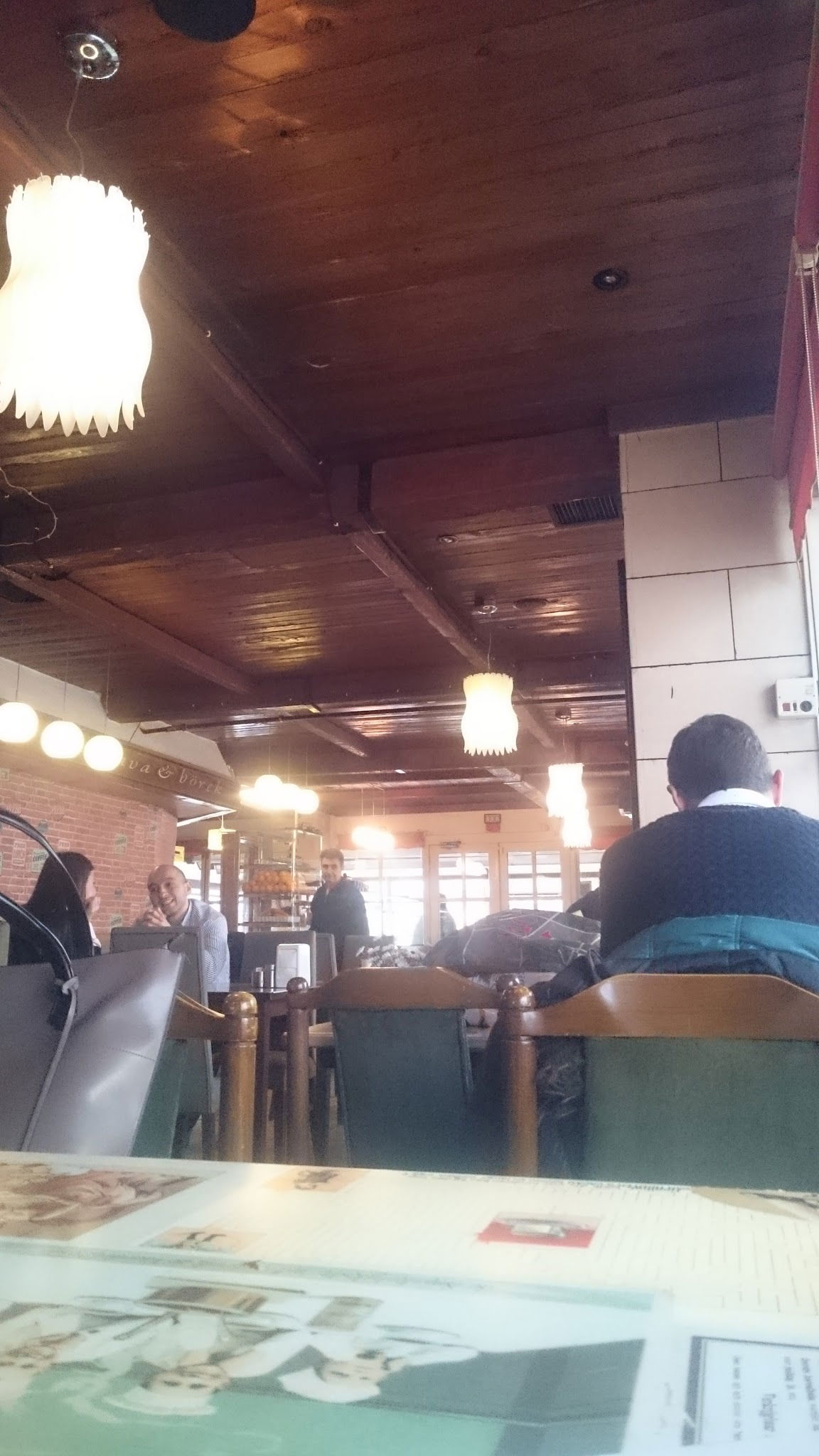 Kezzban Cafe & Patisserie