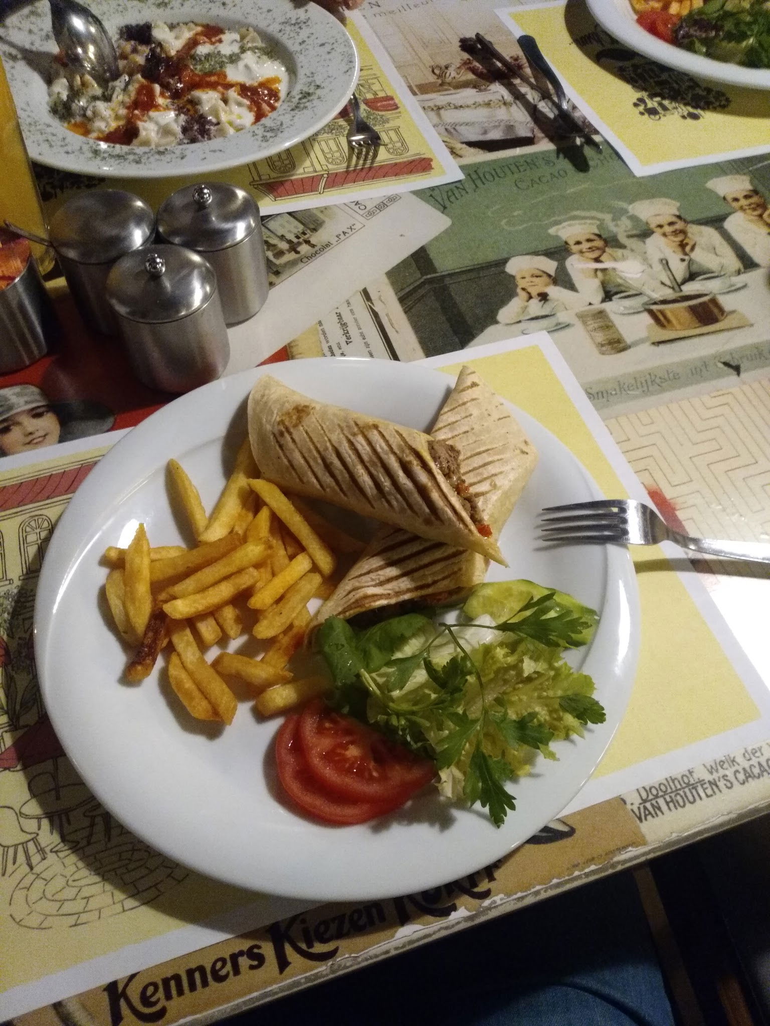 Kezzban Cafe & Patisserie