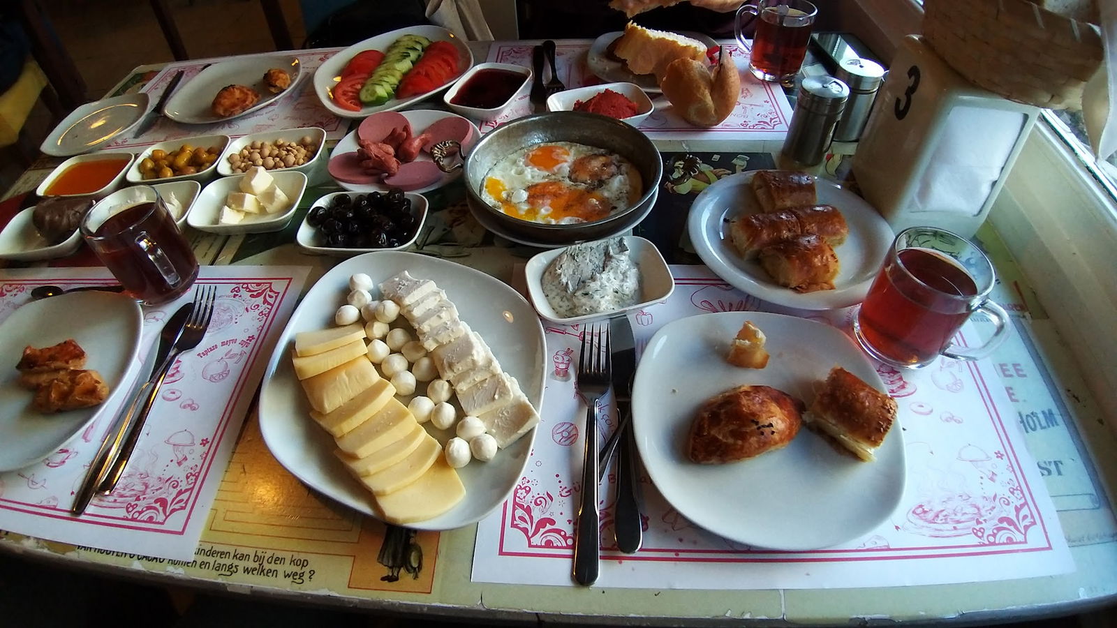 Kezzban Cafe & Patisserie