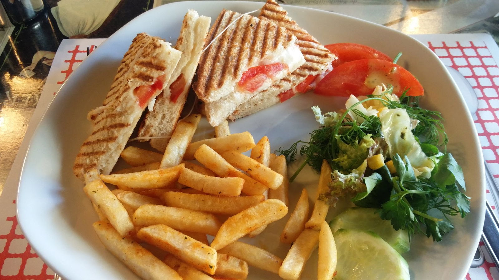 Kezzban Cafe & Patisserie