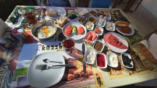Kezzban Cafe & Patisserie resimleri