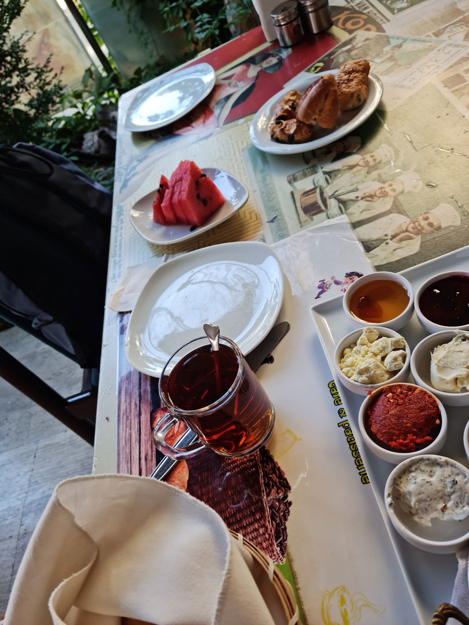 Kezzban Cafe & Patisserie