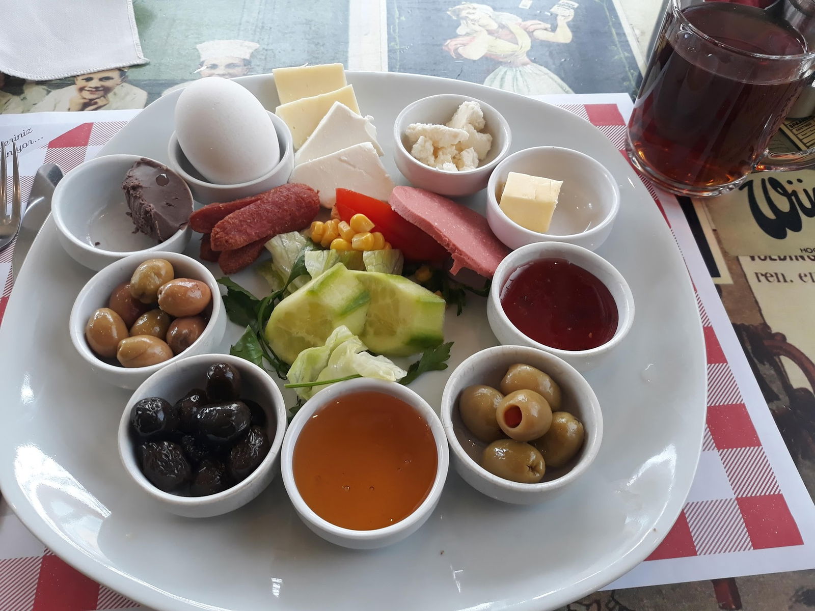 Kezzban Cafe & Patisserie