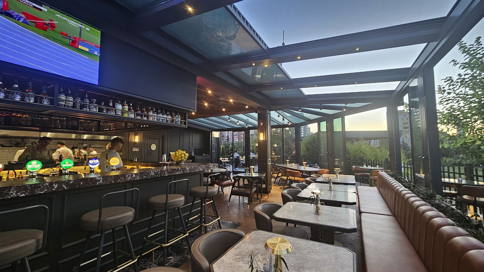 Teeo Restaurant & Pub