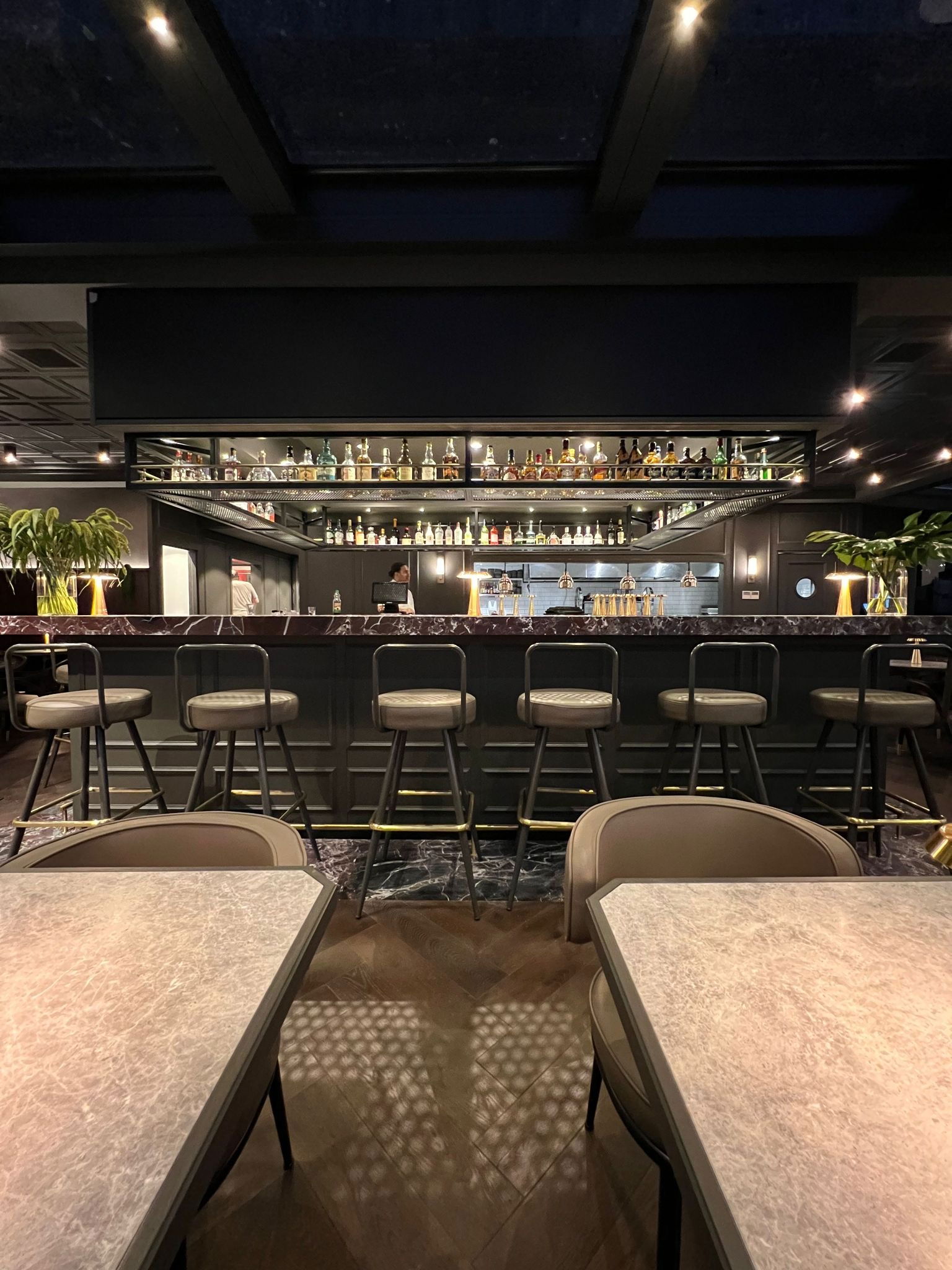 Teeo Restaurant & Pub