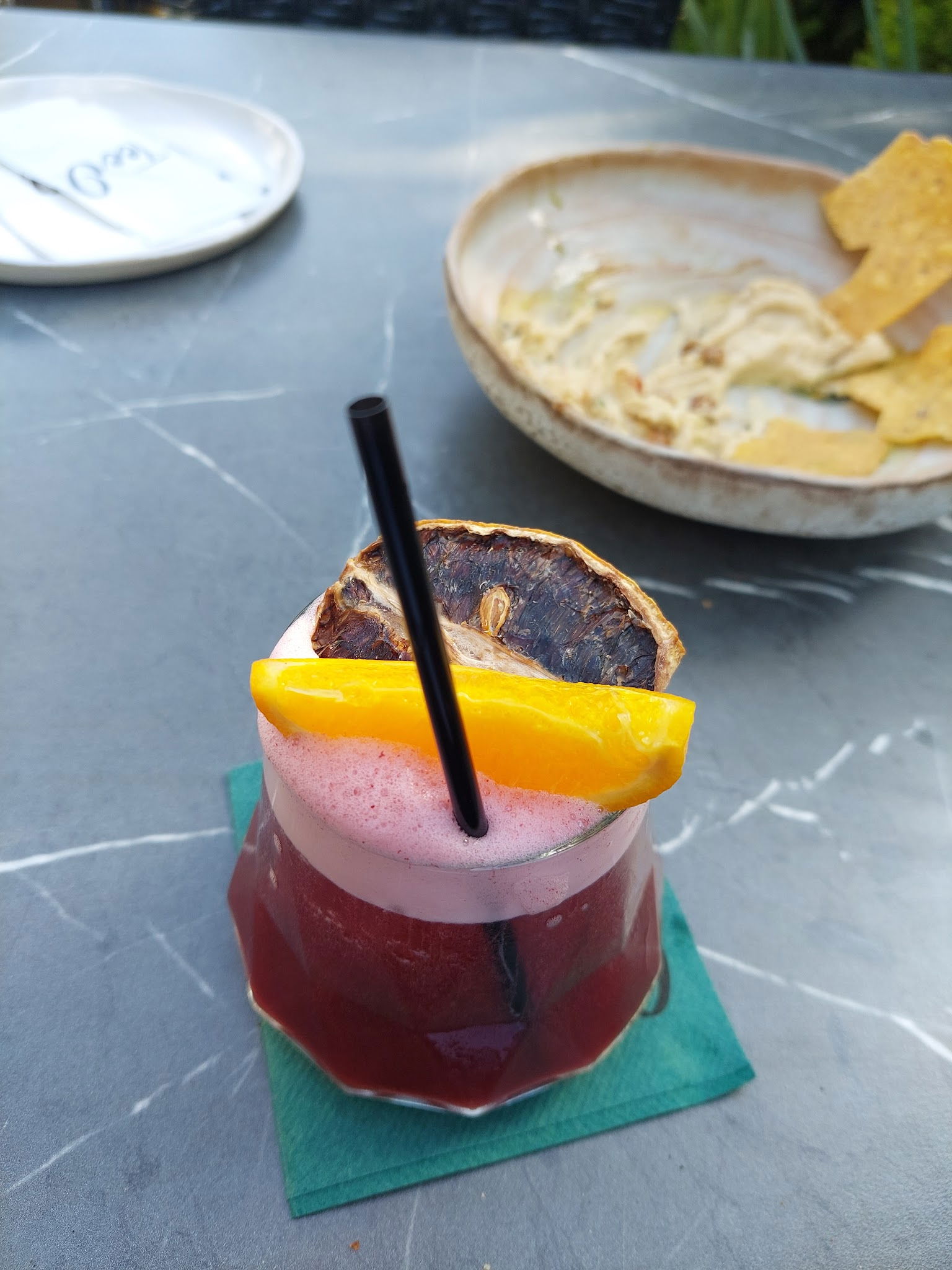 Teeo Restaurant & Pub