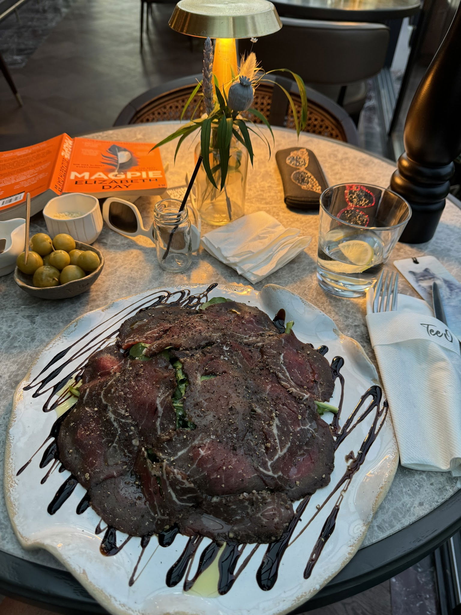 Teeo Restaurant & Pub