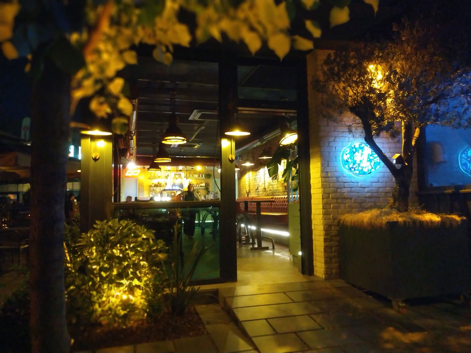 Teeo Restaurant & Pub