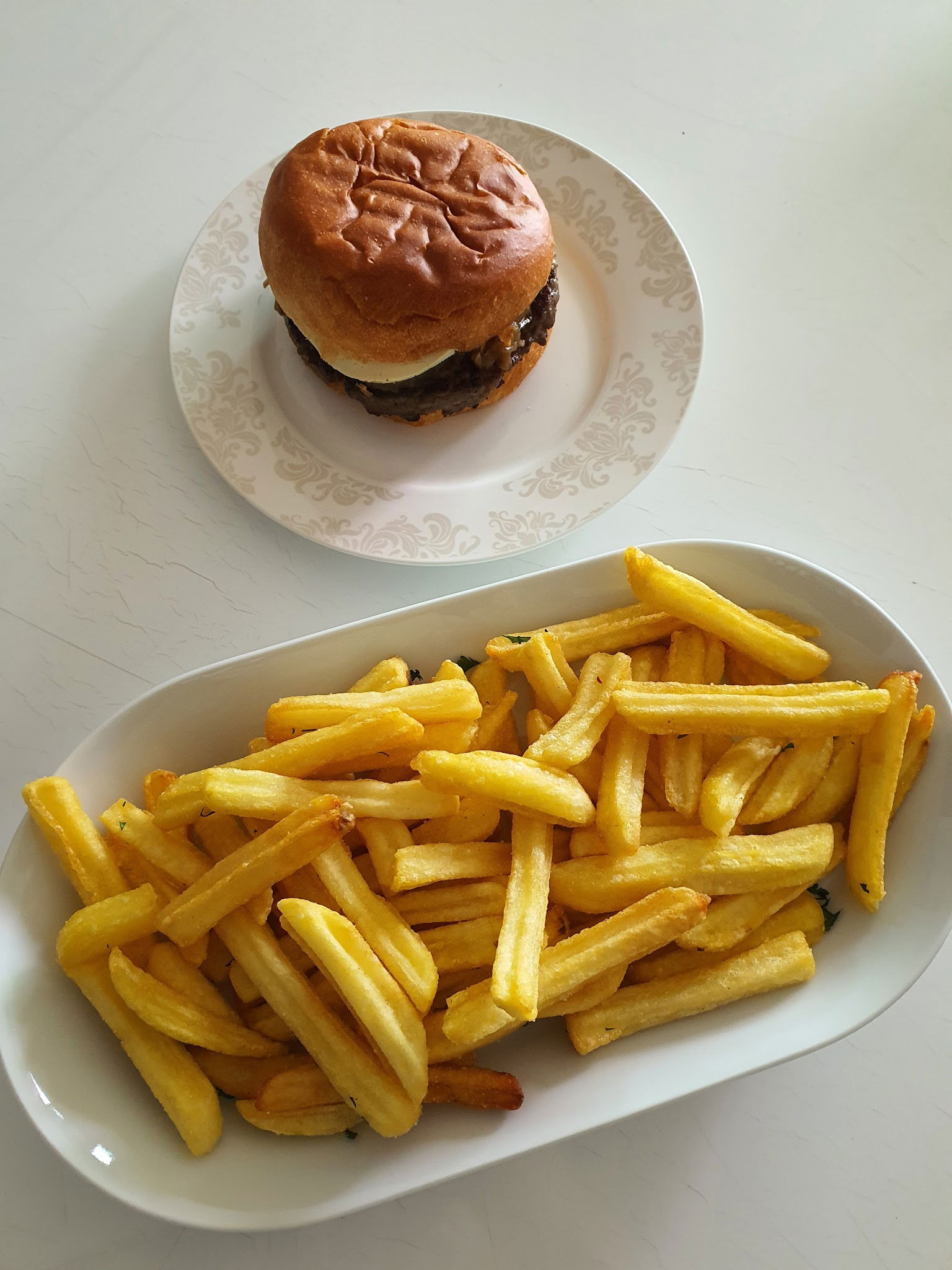 Teeo Restaurant & Pub