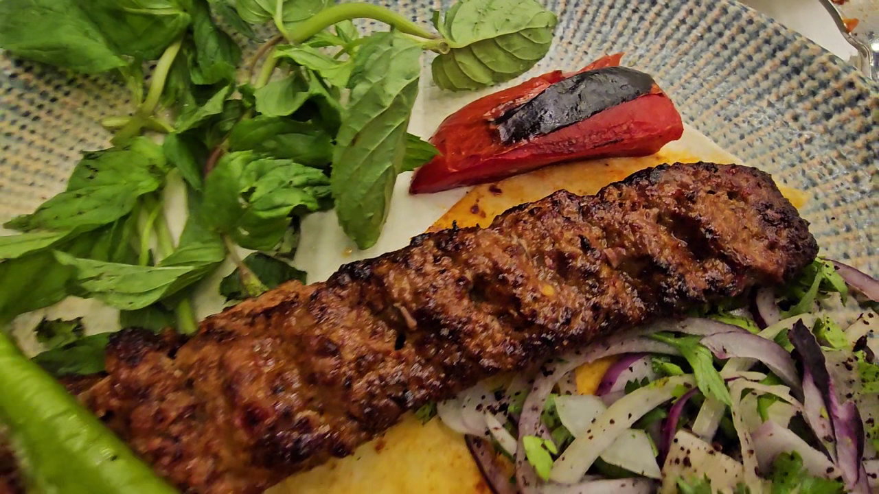 Zahter Tepsi Et & Kebap