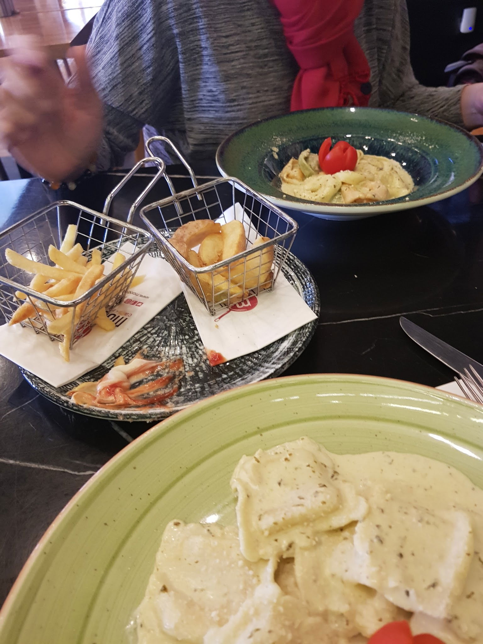 Moody'S Cafe & Restaurant