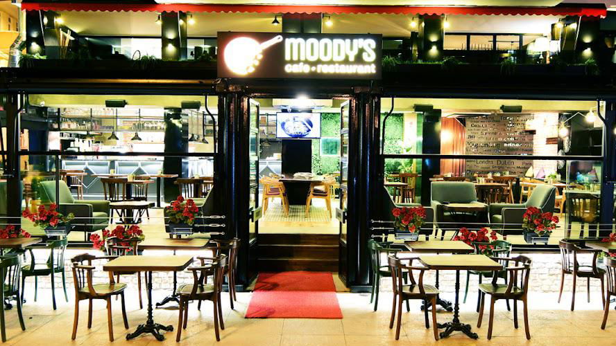Moody'S Cafe & Restaurant