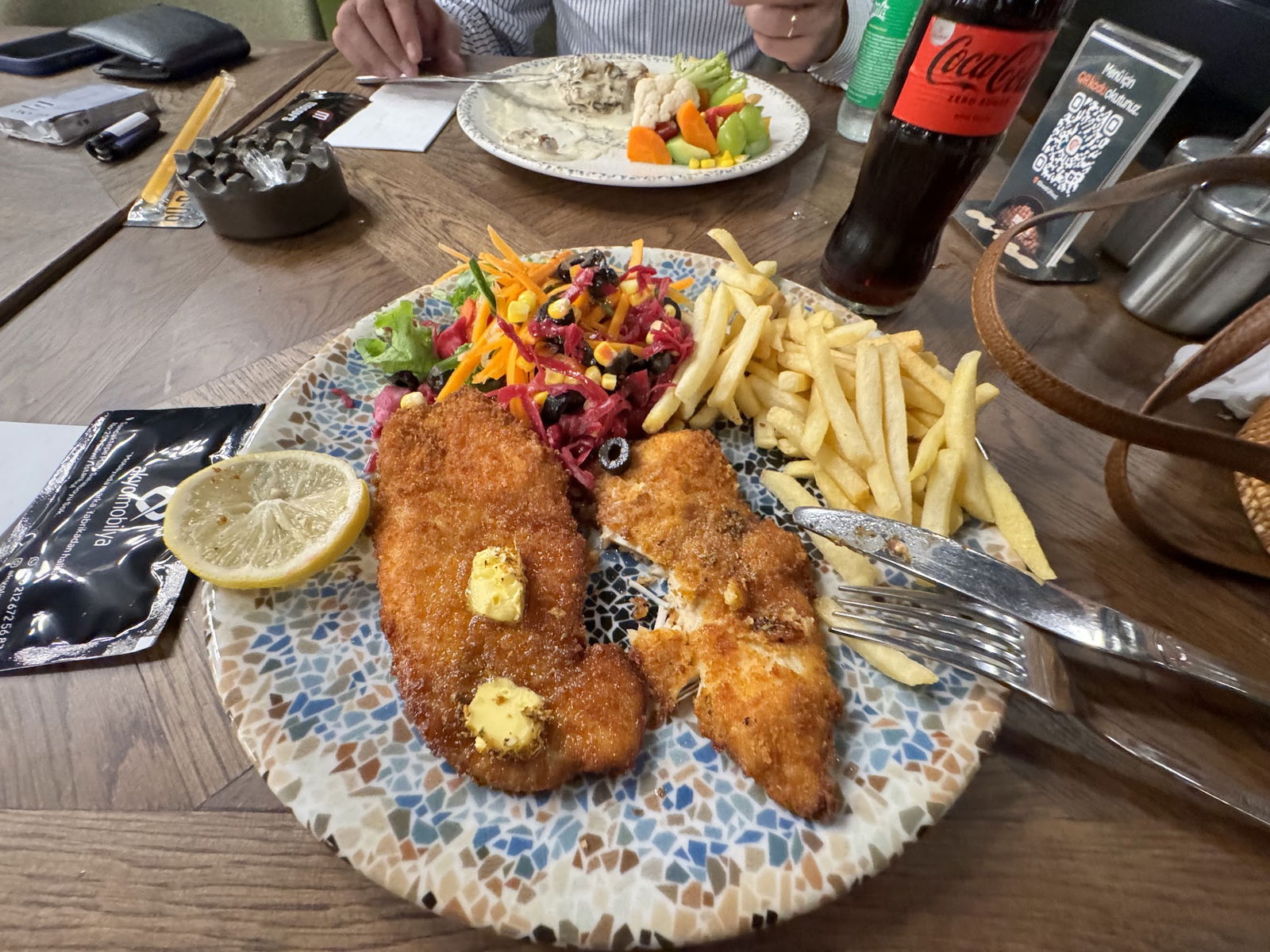 Moody'S Cafe & Restaurant