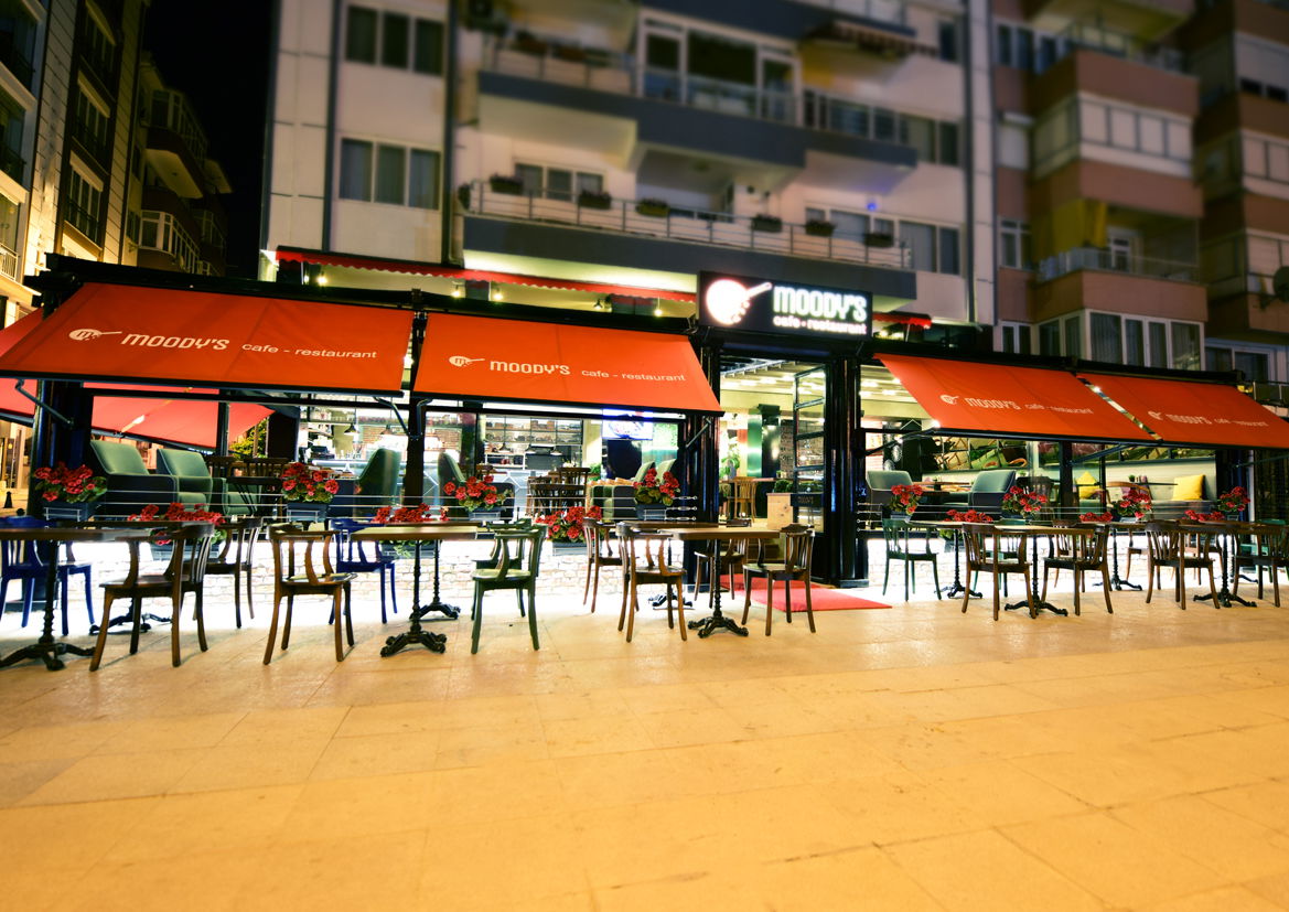 Moody'S Cafe & Restaurant