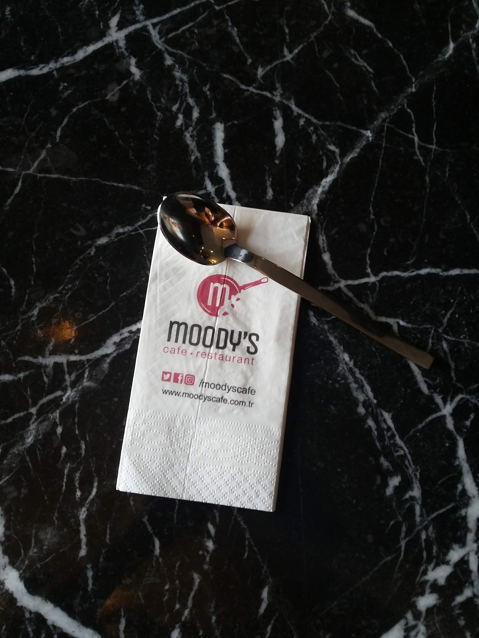 Moody'S Cafe & Restaurant