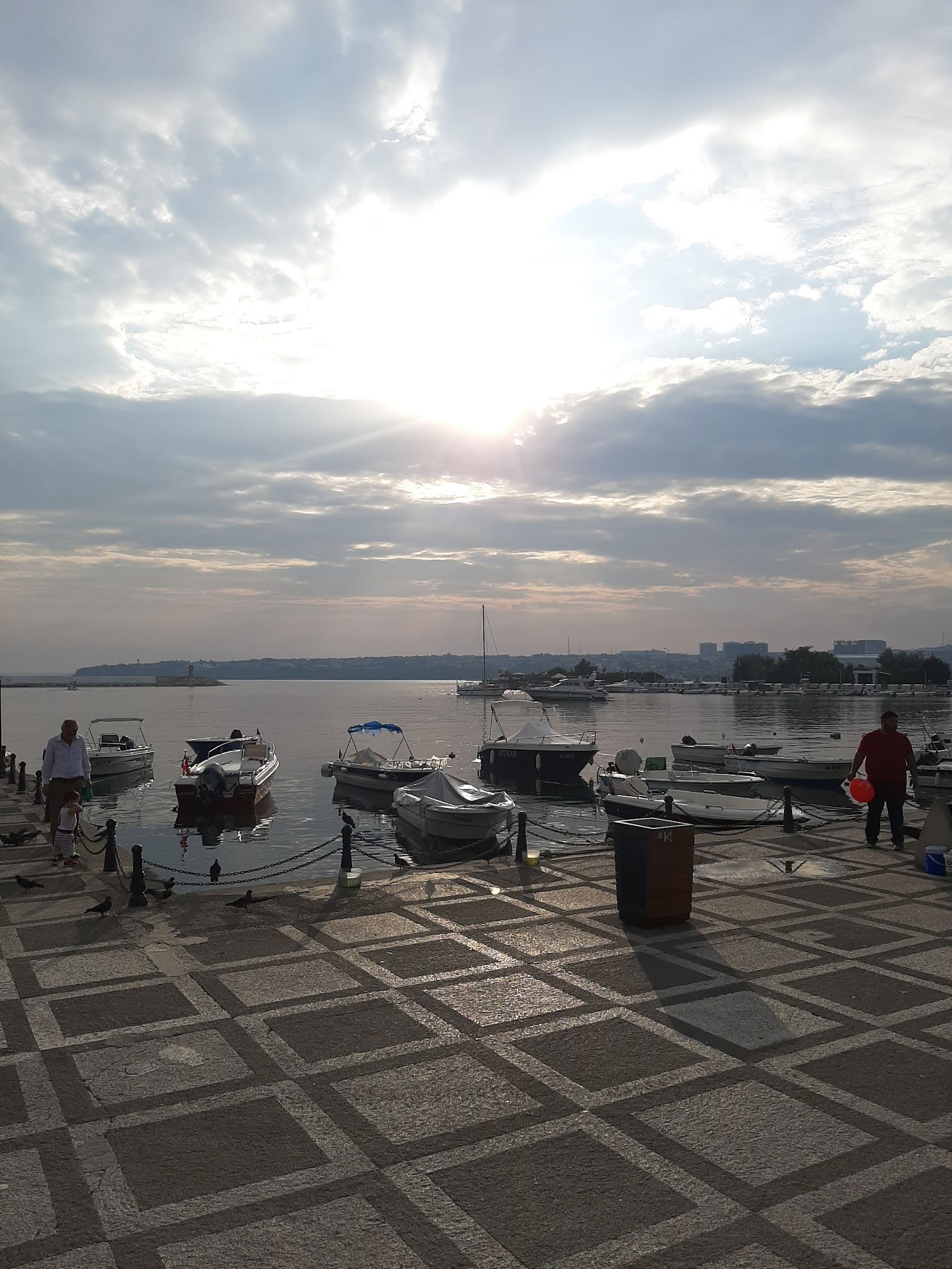 Moody'S Cafe & Restaurant