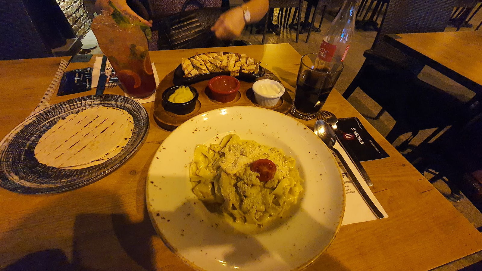 Moody'S Cafe & Restaurant