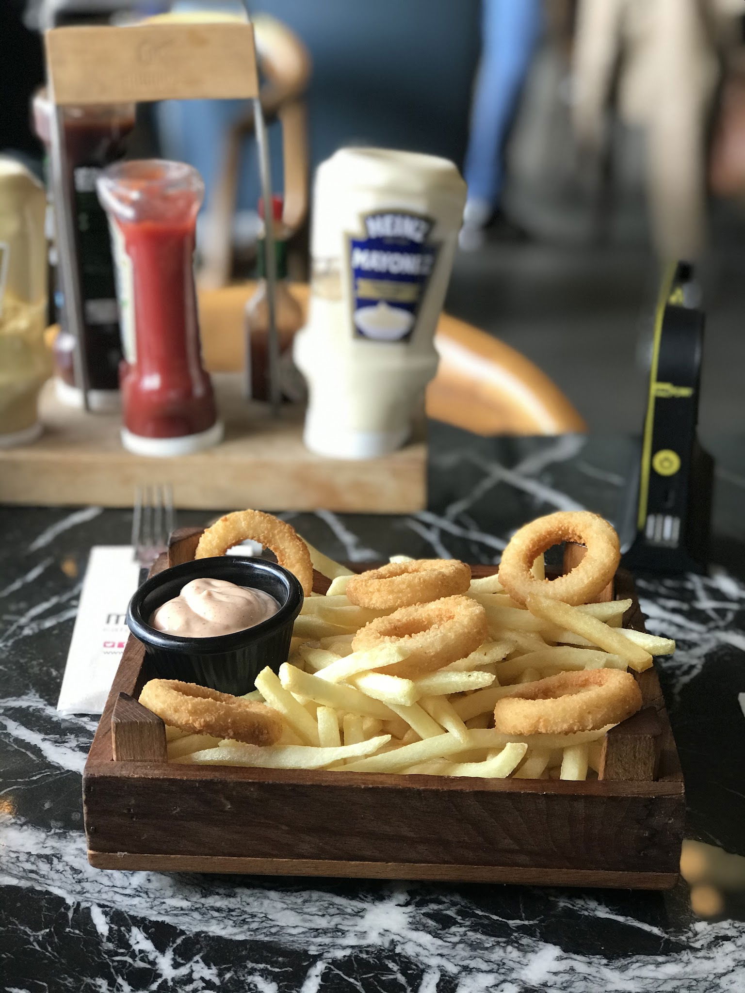 Moody'S Cafe & Restaurant